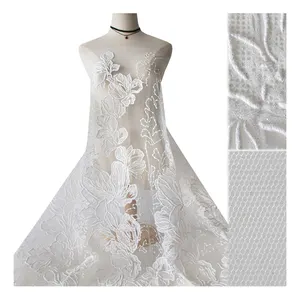 2021 Elegantes Blumenmuster Modische Glitzer-Pailletten Hochzeits stickerei Spitzens toff für Diy Making Girls'Casual Kleider