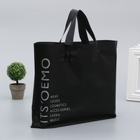Sac en plastique réutilisable robuste en LDPE avec soufflets latéraux et poignée boucle pour vêtements, personnalisable