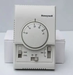 T6373BC1130 Fan Coil <b>Thermostat</b> 2-Pipe SPDT On/Off <b>Control</b> 230V - Product Image 2