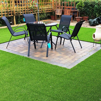 Herbe artificielle à double tonalité de 40mm de qualité professionnelle pour l'arrière-cour mettant des verts et des mini terrains de golf
