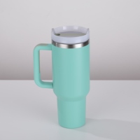 Gobelet isotherme en acier inoxydable de 40 oz prêt à être expédié, avec poignée et couvercle, tasse à bière réutilisable