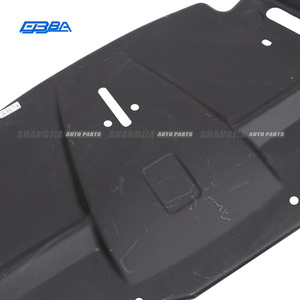 Couvercle de radiateur supérieur de haute qualité pour Aston Martin Rapider S DB9 DG43-8136-BB - Product Image 4