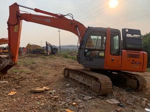 Excavadora Usada Hitachi ZX130-6 Modelo 2022, Motor Confiable, Construcción Duradera, Cabina Cómoda, 13 Toneladas, 75 kW de Potencia para Construcción de Carreteras - Product Image 3