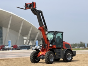 Cargadora Telescópica de Ruedas ER2500T de 2.5 Toneladas, Cargadora Compacta Articulada 4x4 para Agricultura y Construcción - Product Image 3
