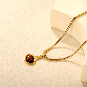 Collier Pendentif Œil de Tigre Style Européen et Américain, Géométrique Ovale, Monture en Alliage de Zinc, Bijou Tendance - Product Image 2