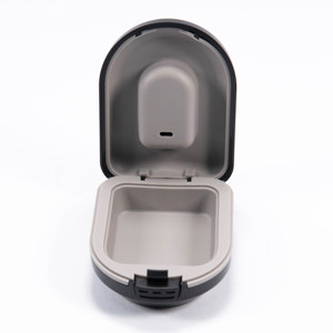 Funda Protectora de Plástico para Airpods con Tapa Abatible para un Almacenamiento y Transporte Seguros - Product Image 3