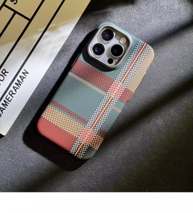 Pour <span class=keywords><strong>Apple</strong></span> <span class=keywords><strong>iPhone</strong></span> 15 Pro Max étui 14 <span class=keywords><strong>13</strong></span> Plus IP16 Pro Max magnétique mince PC motif en Fiber de carbone accessoires de téléphone portable couverture - Product Image 2