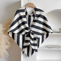 Poncho triangulaire noué en fausse pashmina rayée, coupe-vent, pour femme, en tricot, châle cape à nouer devant, en polyester, pour adulte, enveloppant.