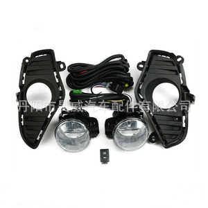Conjunto de Faros Antiniebla Delanteros para Toyota RAV4 2019 81210-0D100 52127-0R190 Lámpara Halógena 12V 240W - Product Image 4
