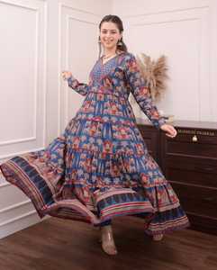 Élégant ensemble de costumes en pur coton Anarkali de style indien et pakistanais, idéal pour les mariages et toutes les occasions spéciales - Product Image 2