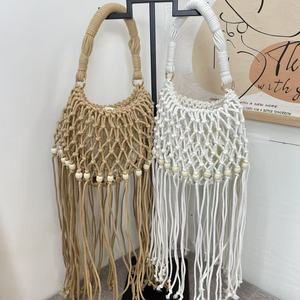 Borsa a Rete Boho in Macramè, Borsa Intrecciata a Mano in Cotone con Frange e Dettagli di Perline, Mini Borsa Estiva da Spiaggia - Product Image 3