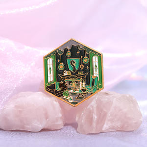 Broche de Aleación con Diseño de Insignia de la <span class=keywords><strong>Academia</strong></span> de Magia de la Película y la Televisión, Estilo Europeo Vintage, para Decoración de Habitaciones y Cocinas - Product Image 2