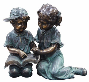 Baciare Ragazzo e Una Ragazza sul Banco del Giardino Statua - Product Image 3