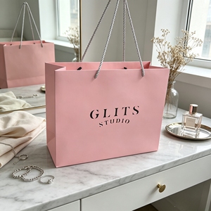 Wholesale Custom Logo Pink <b>Paper</b> Bags Black Hot Stamping Print Luxury Gift <b>Paper</b> Shopping Pouches For Fashion Store Boutique - Product Image 1