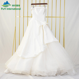 Abiti <span class=keywords><strong>da</strong></span> Sposa di Lusso Usati Firmati, <span class=keywords><strong>Vestiti</strong></span> <span class=keywords><strong>da</strong></span> Sposa Usati, Abiti <span class=keywords><strong>da</strong></span> Sposa di Seconda Mano, Abbigliamento Femminile Usato - Product Image 2