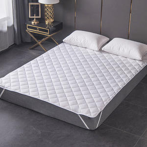 <span class=keywords><strong>Protector</strong></span> <span class=keywords><strong>de</strong></span> colchón <span class=keywords><strong>de</strong></span> cama <span class=keywords><strong>de</strong></span> Hotel acolchado, funda antiincrustante impermeable antideslizante suave para uso en dormitorio <span class=keywords><strong>de</strong></span> Homestay - Product Image 6