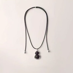 Collier pendentif en forme de gourde noire, en alliage, bijoux unisexes à la mode, longue chaîne pour hommes et femmes, Style rétro - Product Image 4