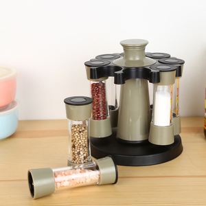 Lot de 8 pots à <span class=keywords><strong>épices</strong></span> rotatifs en PET transparent, écologiques et durables, avec support <span class=keywords><strong>carrousel</strong></span> et couvercles noirs, pour cuisine - Product Image 1