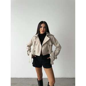 Abrigo Corto Tipo Gabardina para Mujer con Cinturón Decorativo de Piedras - Product Image 1