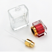 Paquet de bouteille de parfum de jet de luxe de 50ml bouteilles d'emballage cosmétiques transparentes flacon en verre de parfum