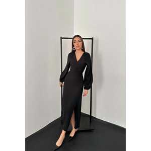 Robe de soirée en crêpe plissée noire en gros - Product Image 4