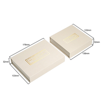 Boîte de chocolat avec logo personnalisé avec estampage UV carton dur de 2mm d'épaisseur boîtes de papier d'emballage alimentaire de dattes rouges et noix avec séparateur