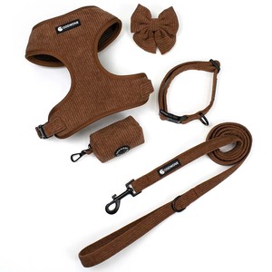 Ensemble harnais et laisse pour chien en velours côtelé doux, logo personnalisé, gilet anti-traction pour animal de compagnie avec collier assorti et porte-sac à déjections - Product Image 1