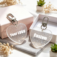 Porte-clés en plastique marbré Porte-clés acrylique personnalisé Fermoir en argent de voiture Logo personnalisé Cadeaux de mariage Porte-clés coeur de dessin animé blanc