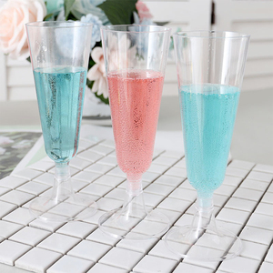 Juego <span class=keywords><strong>de</strong></span> 25 Copas <span class=keywords><strong>de</strong></span> Champán Desechables <span class=keywords><strong>de</strong></span> Plástico PS Transparente <span class=keywords><strong>de</strong></span> 4.7oz/150ml para Bodas, Fiestas y Uso Diario - Product Image 4