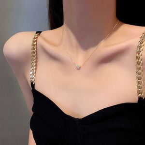 Free Samples Women Stainless Steel Chain Necklace Sparkling Zircon Diamond Necklace Tarnish Free Clavicle Chain - Product Image 3