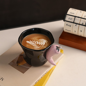 Nuova Tazza in Ceramica a Forma di Peperoncino, Design Carino e Colorato, per Ufficio, Tè, Latte, <span class=keywords><strong>Caffè</strong></span>, con Manico, Resistente alle Alte Temperature, Regalo per Fidanzata - Product Image 4