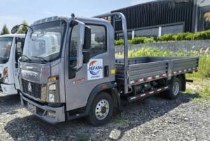 Vente chaude Euro 2 Camion Diesel Entraînement à roue droite Rangée simple Opération manuelle chinoise - Product Image 2