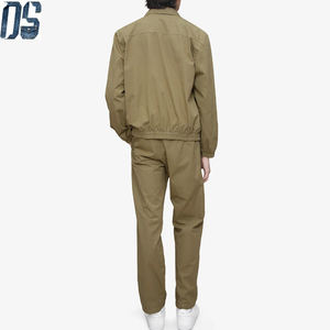 <span class=keywords><strong>Pantaloni</strong></span> Old Money Personalizzati OEM, Vendita all'Ingrosso, Logo Personalizzato, <span class=keywords><strong>Pantaloni</strong></span> Casual da Uomo in Twill Sottile, <span class=keywords><strong>Pantaloni</strong></span> Chino in Cotone Lavato - Product Image 3