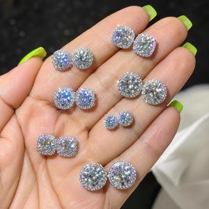 Pendientes de Diamantes de Imitación Moissanite Estilo Hip-Hop, 1ct VVS, Plata de Ley 925, Plateados, Modernos, para Hombre y Mujer, Diseño de Flor con Halo - Product Image 3