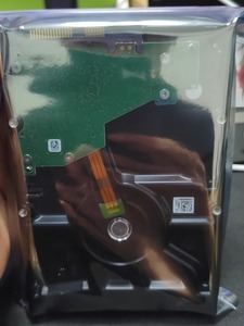 Disco duro ST2000NM001B 2TB Clase empresarial SAS 12G Disco duro Servidor de almacenamiento en matriz de discos de 3,5 pulgadas - Product Image 2