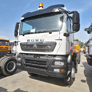 <span class=keywords><strong>SINOTRUK</strong></span> <span class=keywords><strong>HOWO</strong></span> 8x8 tracteur à traction intégrale utilisé Euro 2 norme d'émission carburant Diesel Weichai moteur direction gauche - Product Image 1