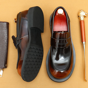Chaussures habillées épaisses à bout rond pour hommes 2026, en cuir véritable, coupe large, finition en cuir verni brillant haut de gamme - Product Image 3