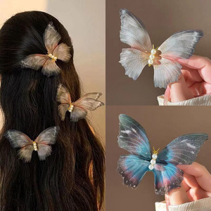 Barrettes à cheveux <span class=keywords><strong>papillon</strong></span> transparentes tendance pour femmes, épingles à cheveux en fausses perles de fée pour mariage et coiffures quotidiennes - Product Image 1
