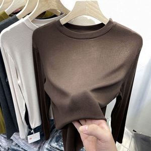 เสื้อยืดแขนยาวถักทรงลำลองสำหรับผู้หญิง รุ่น I-0383 ผ้าไม่ยับ ระบายอากาศได้ดี ช่วยให้ดูผอมเพรียว เหมาะสำหรับใส่ในฤดูใบไม้ผลิและฤดูใบไม้ร่วง - Product Image 2