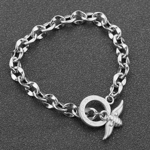 Women's Gold Tone Chain Bracelet With Insect Charm And O Ring Clasp Fashion Jewelry <b>Gift</b> - Product Image 4