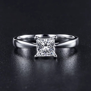 Anillo de diamante solitario de oro de 18K Anillo de compromiso de diamante cultivado en laboratorio Diamante - Product Image 4