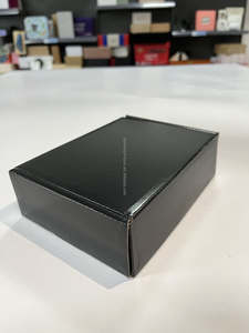 Caja de Envío de Cartón Rosa Personalizada con Impresión, Hecha con Materiales Reciclados, Logotipo de Suscripción Personalizado, Grosor de 4mm, Plegable, para Regalos - Product Image 6