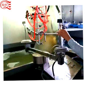 Machine de revêtement sous vide en plastique métallique machine de revêtement <span class=keywords><strong>pvd</strong></span> petite et moins chère machine de peinture de revêtement en plastique à vendre - Product Image 2