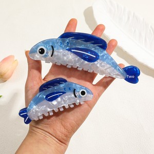 Jepit Rambut Cakar Ikan Sardin Hewan Laut Baru, Lucu, Kartun, Ikan Cerah, Aksesoris Rambut Akrilik yang Indah, Jepit Rambut Besar yang Menggemaskan - Product Image 4