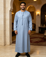 CCY 2027 Thobe Arabe du Moyen-Orient Oman pour Hommes, Col Rond, Vêtement Musulman Islamique, Robes Unies Nouveaux Styles pour Hommes, Abaya