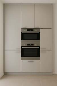 Juego de Cocina Moderno en Forma de L Color Gris Claro SANTOPOVA con Horno Doble Integrado y Herrajes Negros Mate - Product Image 3