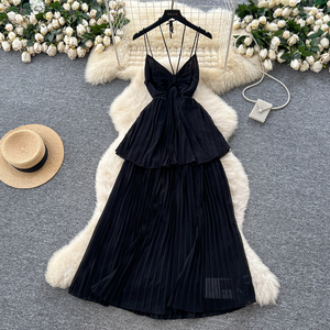 Vestido Largo de Verano con Cuello Halter y Nudo Cruzado, con Abertura Lateral y Diseño que Define la Cintura - Product Image 3