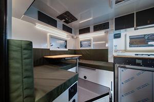 Fibra de vidrio Pickup Fibra de carbono Camión Camper Shell Slide In Pop Top para Ram 1500, 2500, 3500 Camiones de cama larga - Product Image 4