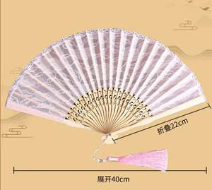 Éventail pliant en bambou écologique avec motif sculpté et pompon - Idéal pour les cadeaux d'affaires et la décoration intérieure - Product Image 6