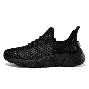Chaussures de marche pour hommes en maille à semelle épaisse perforée, bout rond, à lacets, respirantes, semelle extérieure en caoutchouc, toutes saisons, baskets décontractées, vente en gros - Product Image 1